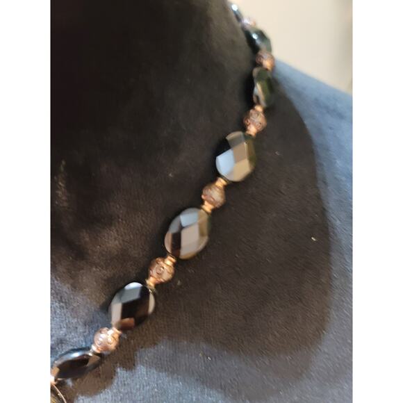 Women's Black Beaded Necklace With Glass Pendant And Toggle Lock Elegant Jewelry - Picture 3 of 5